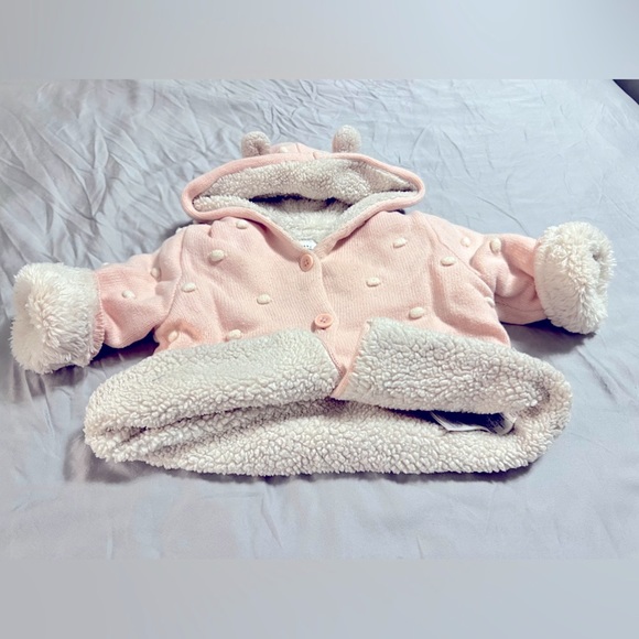 Super warm and elegant baby sweater from Gap - Picture 3 of 4